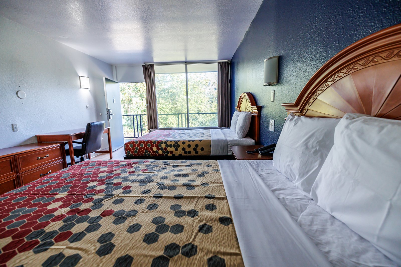 Budget Inn Greenville Two Queen Bed Room 3